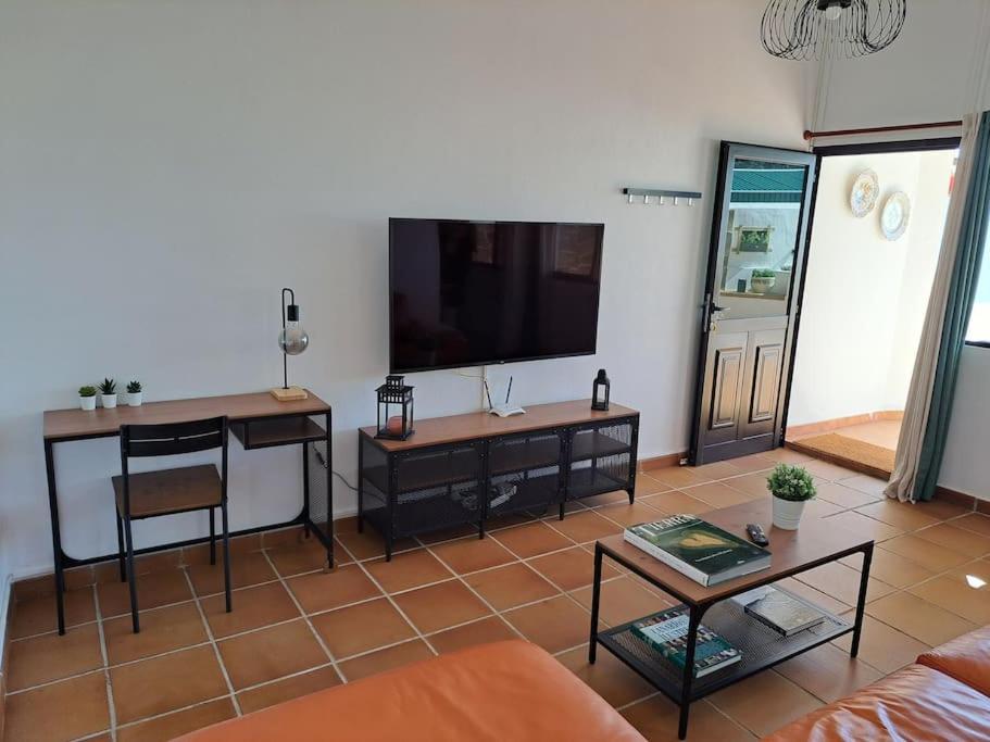 Apartamento Valentina Tías Esterno foto